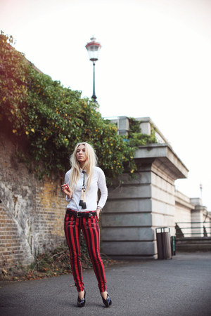 Paige jeans - COS shirt - Michael Kors watch - Karen London ring - H&M ring