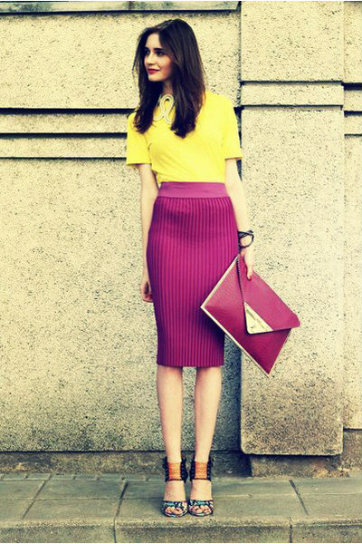 turquoise blue Jimmy Choo heels - yellow H&M shirt