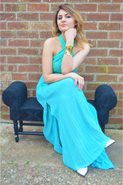 shoes for sky blue dress