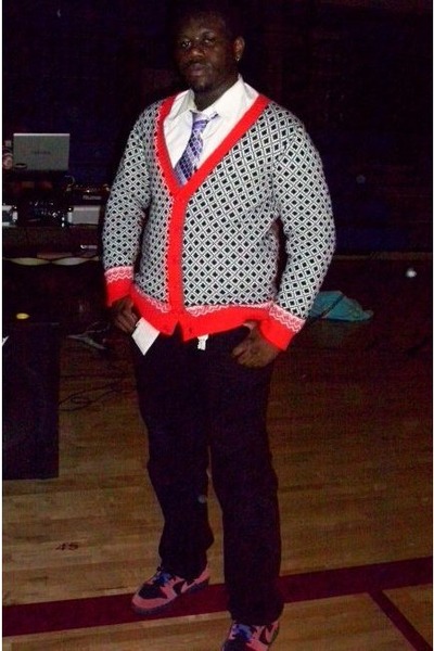 button down shirt and tie. White Button Down shirt $17