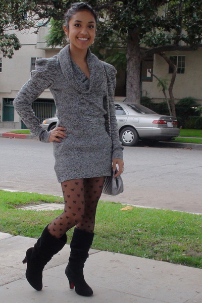 gray dress with boots