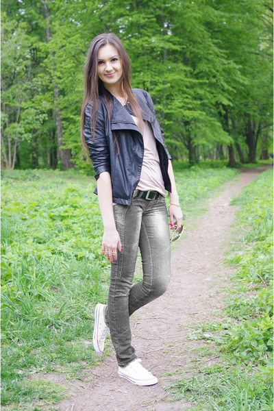 converse beige style