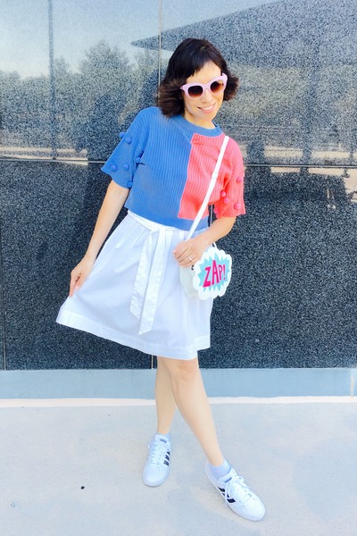 White Ali Express Purses Sky Blue Pepper Tops Thrifted White Ali Express Purse Sky Blue Pepper Top Thrifted Skirt