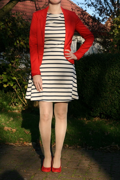 h and m striped dress