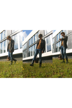 black Zara boots - denim Zara jeans - bronze Zara sweater - charcoal gray united