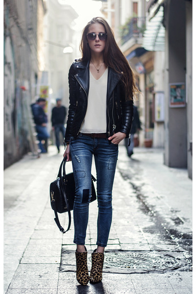 blue jeans black leather jacket