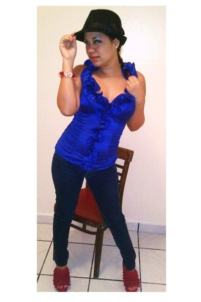 royal blue top with black jeans