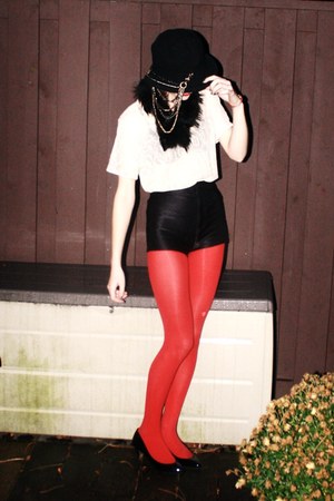 red American Apparel tights - Zara shoes - chain hat DIY hat - fur vintage scarf