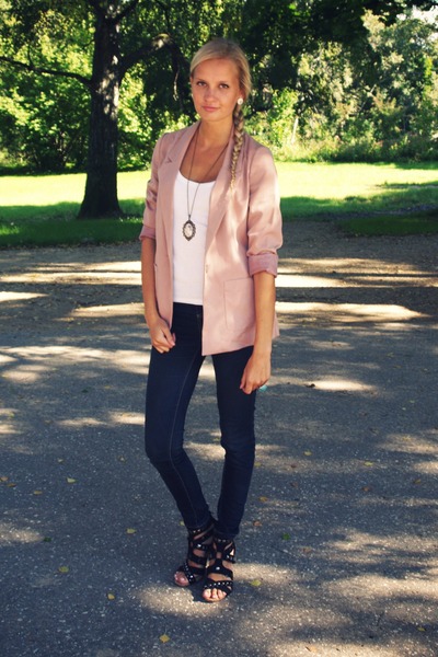 pink blazer black jeans