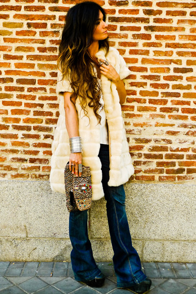 Zara coat - Serfontaine jeans - Accesorize purse