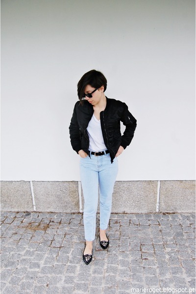 blue jeans black bomber jacket