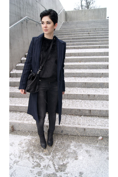 navy zara bag