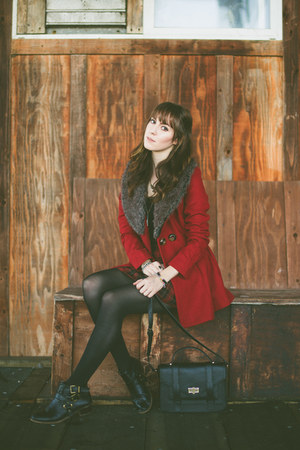 brick red faux fur Nasty Gal coat - black leather Chicwish boots