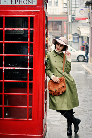 forest green hunter boots