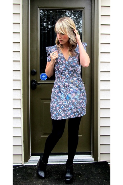 Dress powered by vbulletin