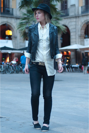 how to wear moschino belt