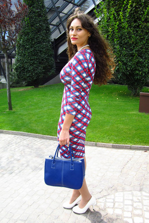 white Outerinner pumps - ruby red tartan print Boohoo dress - blue Tidestore bag