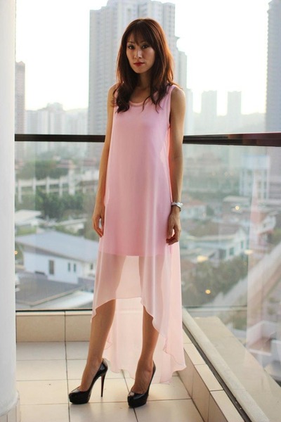 light pink dress with black shoes