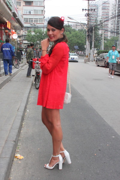 red dress sandal