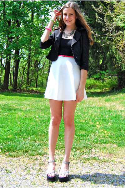 White Go Jane Dresses Black Fish Shoes Ruttish Blazers White Go Jane Dress Black Fish Shoes Ruttish Blazer