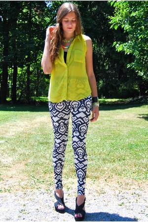 white leggings - lime green top - turquoise blue necklace - chartreuse necklace
