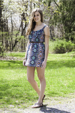 turquoise blue BeBop dress - nude My Hot Shoes sandals - tawny Forever 21 belt