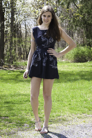 silver Target sandals - navy Snoozer Loser dress