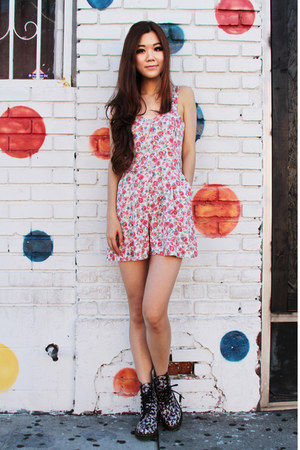 Coral Romper How To Wear And Where To Buy Chictopia coral romper how to wear and where to buy chictopia
