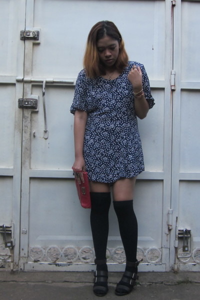 Red Sunday Dresses