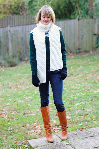 ivory Denada scarf - burnt orange knee high KORS boots - navy skinny H