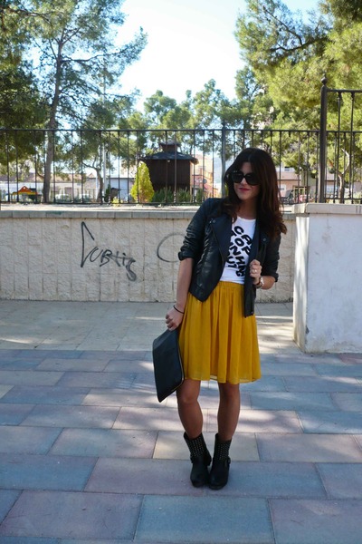 mustard boots primark