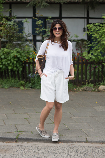 h&m slip on sneakers