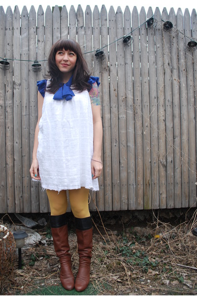 8020 Fashion Blog on Mac Jac Dress Gold Aa Tights Blue Thrifted Blouse Brown 8020 Boots 400