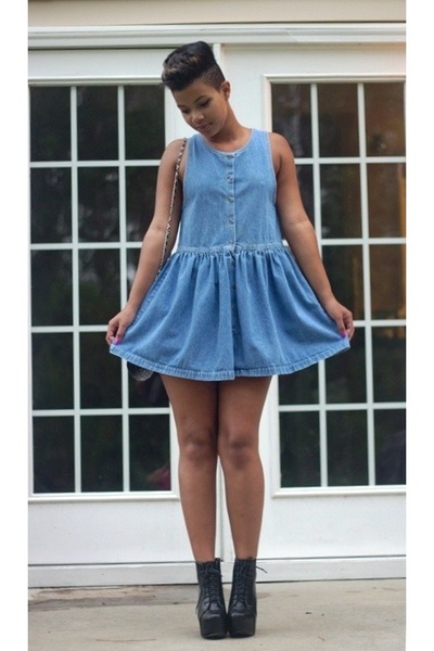 Thrift store vintage clothing Online clothing stores