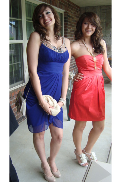 Purple Dresses Beige Aldo Shoes Silver Jackets Off Like A Purple Dress Beige Aldo Shoes Silver Jacket