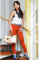 blue Nicole Whisenhunt necklace - carrot orange skinny Zara jeans