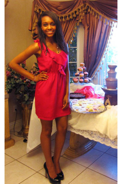 Red Bridal Shower Dress Weddings Dresses Hot Pink Forever 21 Dresses Dark Gray Long Earrings Black Jlo What To Wear Bridal Shower Tropical Dress Red Accessories