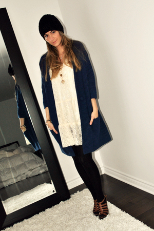 Black White Dress Shoes on Cardigan White Ebay Dress Black H M Stockings Brown Aldo Shoes