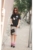 from laurustinus skirt - H&M heels - Uniqlo t-shirt - viktor & rolf heels