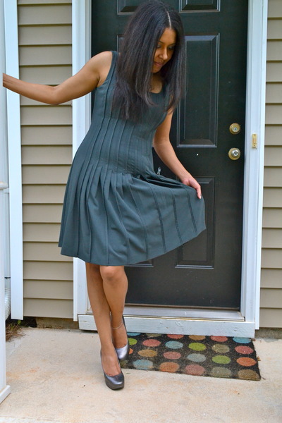  York Dress Boutiques on Teal Marc New York Dresses  Calvin Klein Pumps    Passionate About