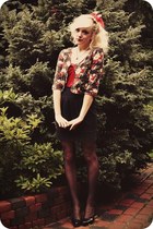 red top - black skirt