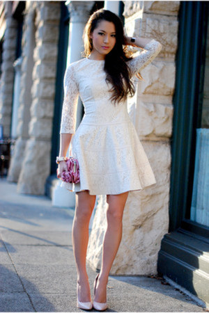 white dress with pink heels