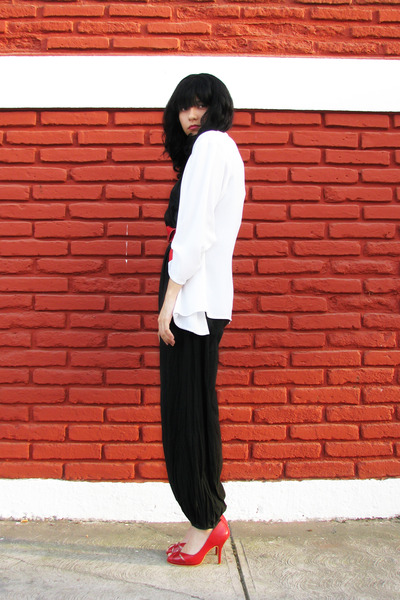 Items in search results Winter is approaching and Rubi Shoes at Cotton On carries an amazing variety of shoes to chase the winter blues away. The latest AW15 collection, Roam Free, invites us to quit the day-to-day grind and live a life of wanderlust.
