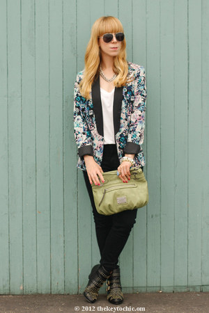 lauren conrad floral blazer