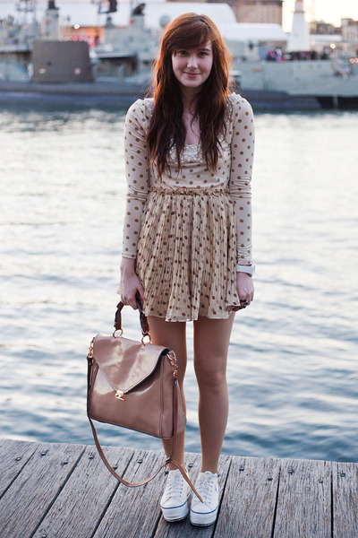 converse platform nude