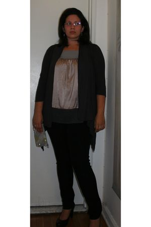 silver Simply Vera by Vera Wang shirt - gray New York & Company sweater - black 