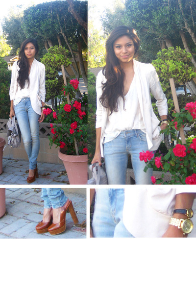 blazer with light blue jeans