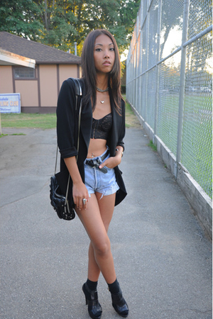 wilfred jacket - Silence&Noise bra - Alexander Wang purse - Levis shorts - Zara 