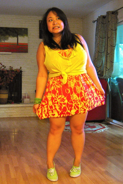 Green Urban Outers Shoes Orange Target Dresses Yellow Old Navy Green Urban Outers Shoes Orange Target Dress Yellow Old Navy Top