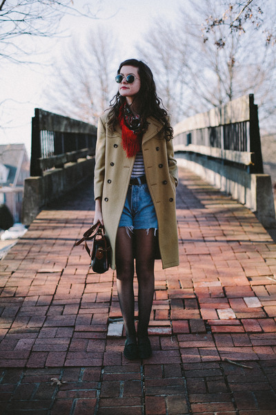 Dooney and bourke scarf Clearance